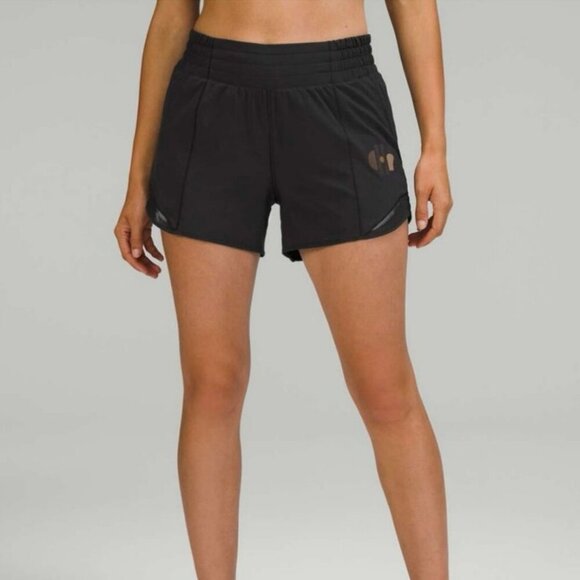 Lululemon Hotty Hot High-Rise 4” Lined Running Shorts Black Chicago Size 4 - Picture 2 of 6